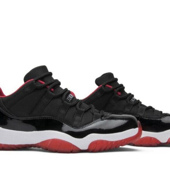 Air Jordan 11 Retro 2015 Low Bred Black Size 10.5 - Picture 1 of 5